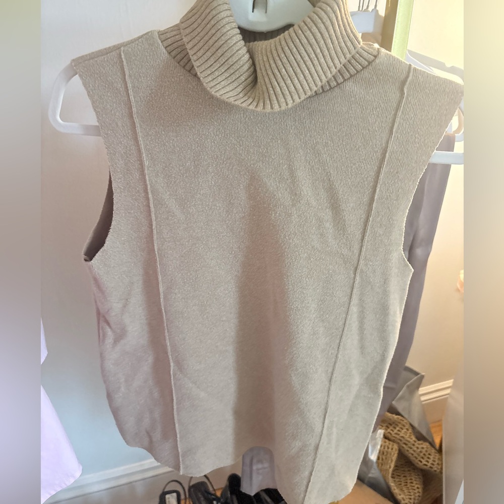 ZARA SLEEVELESS TURTLENECK SWEATER TOP